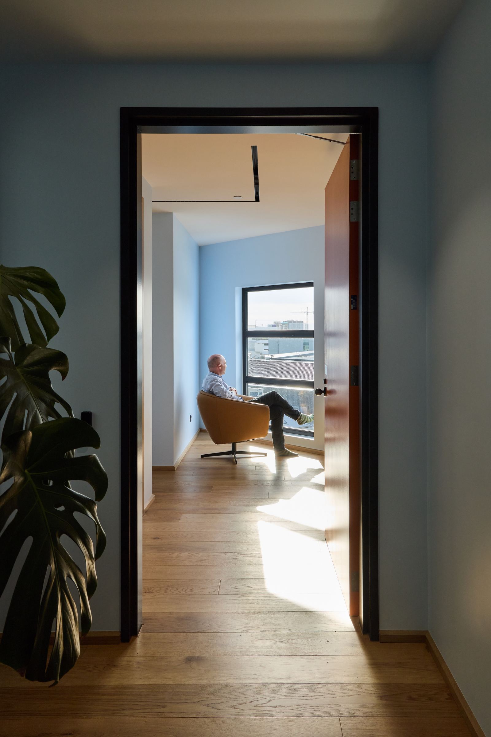200 High Street Residence, Christchurch – Level 6 city apartment with folding roof and Port Hills views by AW Architects – image 4