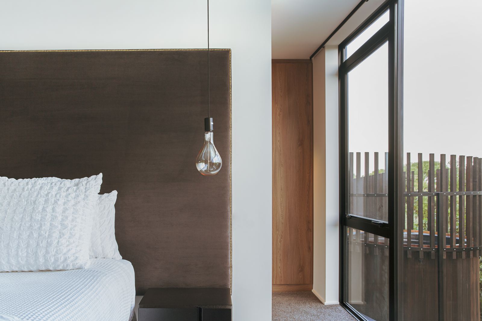 North Canterbury House – prefabricated rural home following the landscape by AW Architects – image 7