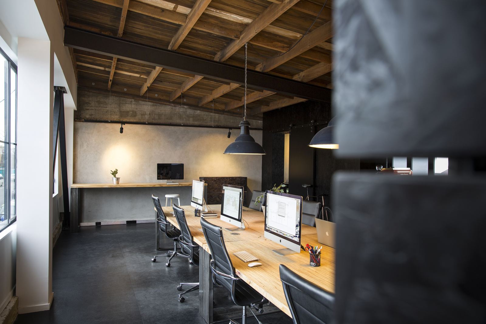 St Asaph Studio – Christchurch shared studio with exposed rimu and bold colour by AW Architects – image 4