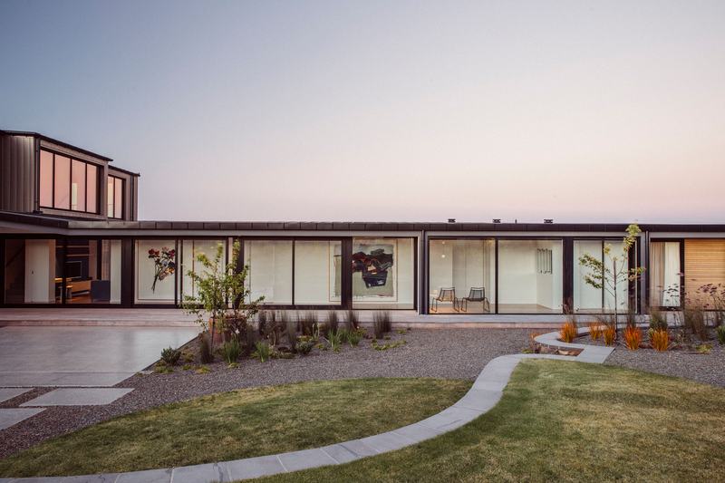 Worsley Spur, Cashmere – Port Hills house with bronze anodised upper level by AW Architects – image 5