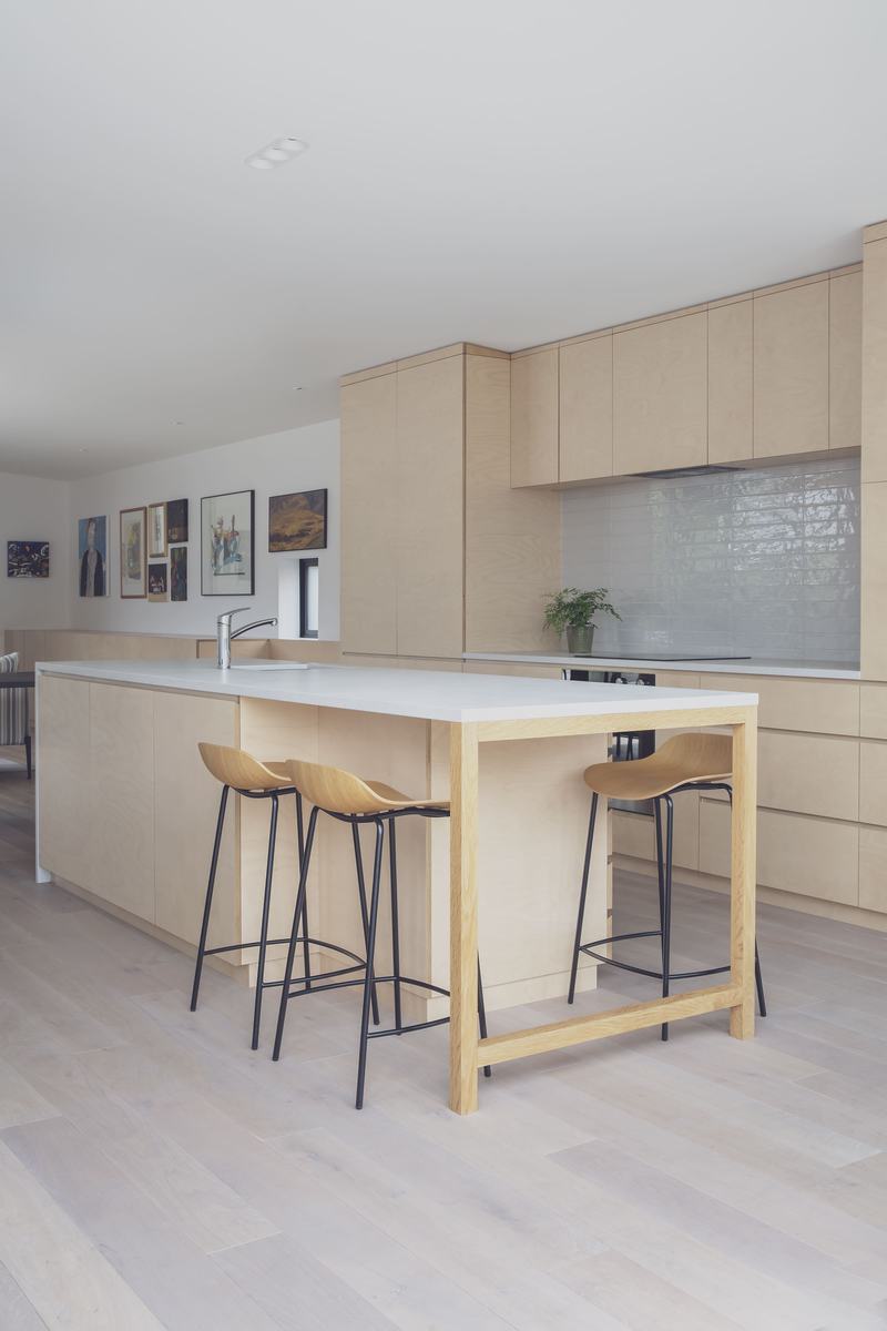 Sumner Suburban Cottage – prefabricated Christchurch home with oak floors and birch interiors by AW Architects – image 8
